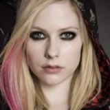 Avril Lavigne :]