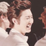 ิตัวอย่างการยิ้มที่สุภาพและจริงใจที่สุด~~~~~
