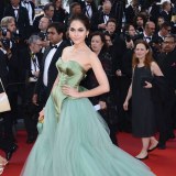 Zac Posen แบรนด์นี้ที่ ชมพู่ เลือกใส่.....