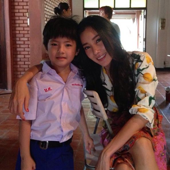 "แดง"ยอมรับ-ประเมิน"นุ่น"ผิดไป ถ่าย"ทองเนื้อเก้า"เห็นตัวตนจริง-ชื่นชมสุดยอด : วันเฉลิมน้อยกับแม่ลำยอง