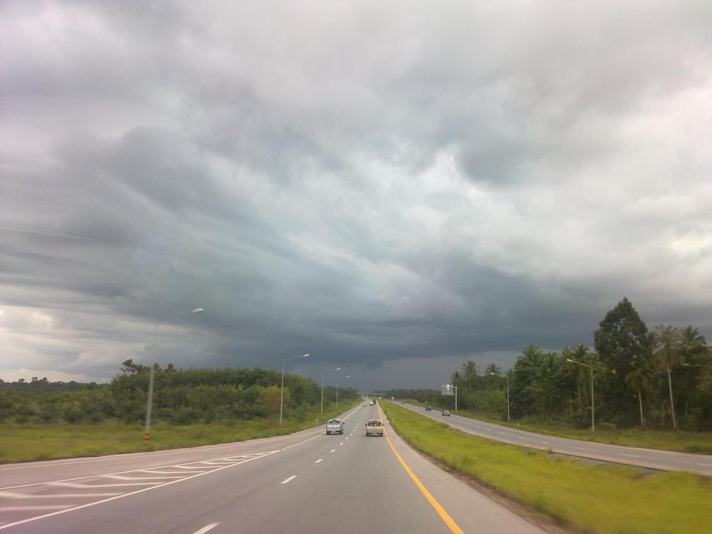 ถนนซุปเปอร์ไฮเวย์ ปัตตานี-ยะลา :